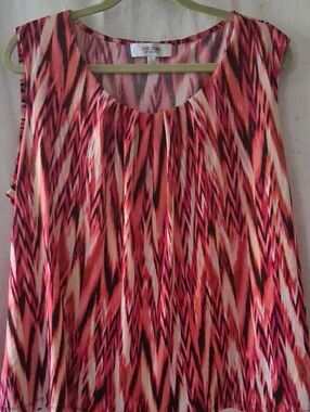 Jones Studio Coral & Pink Ikat-Print Sleeveless Tank